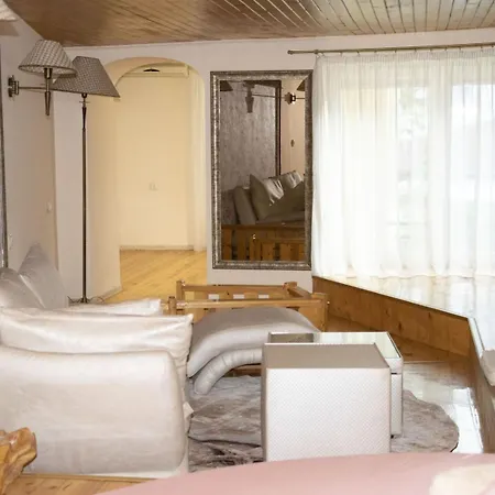 нестандартно бутиково студио за двама романтика Apartment *