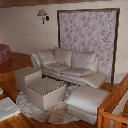 нестандартно бутиково студио за двама романтика Apartament *
