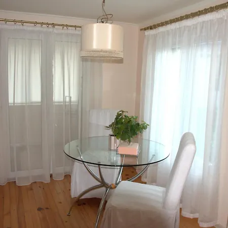 нестандартно бутиково студио за двама романтика Apartment